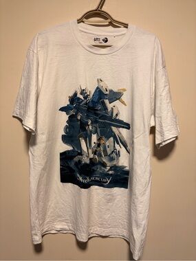 Uniqlo x Gundam shirt (Men’s XL)